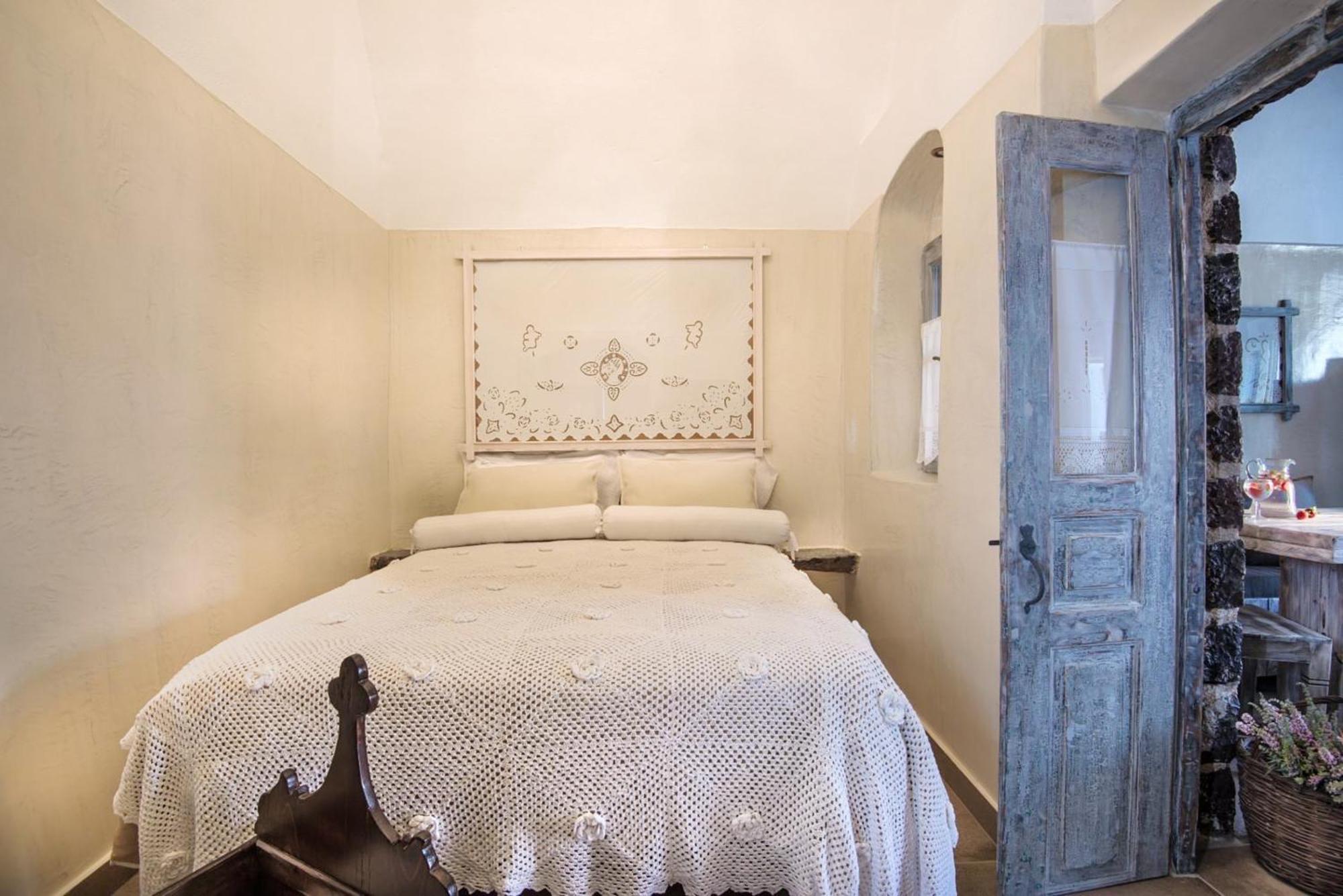 Emporio  Luxury Villas Hariton מראה חיצוני תמונה